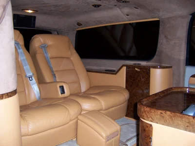 CADILLAC - Image 33 of 74