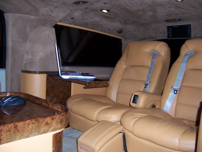 CADILLAC - Image 35 of 74