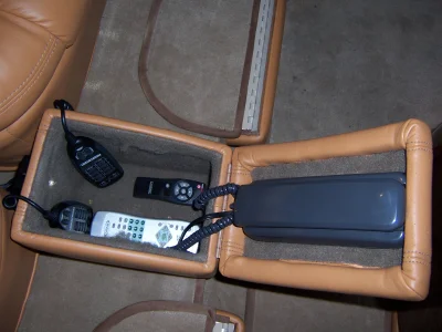 CADILLAC - Image 44 of 74