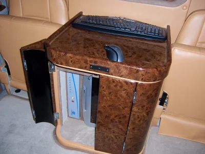 CADILLAC - Image 50 of 74