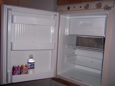 INTERIORS - Image 18 of 36