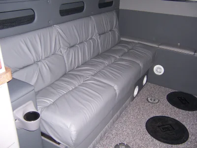 INTERIORS - Image 24 of 36