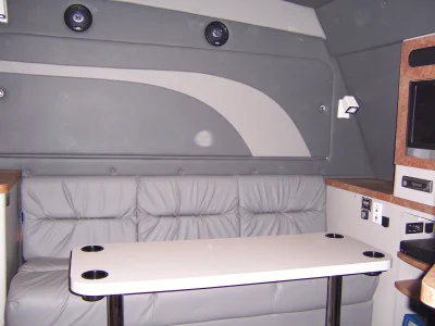 INTERIORS - Image 3 of 36