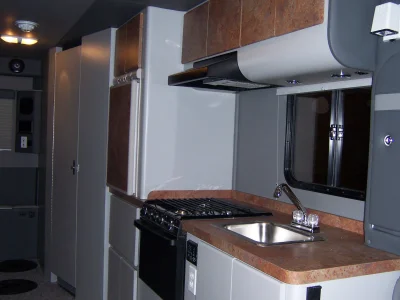 INTERIORS - Image 9 of 36