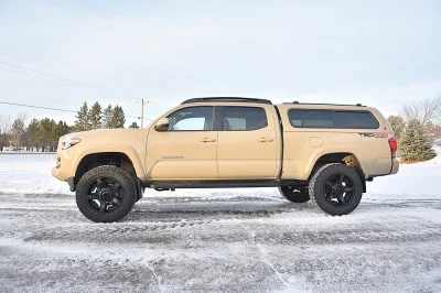 TOYOTA TACOMA - Image 6 of 7