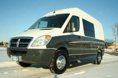 WEEKEND CAMPER - Image 2 of 11