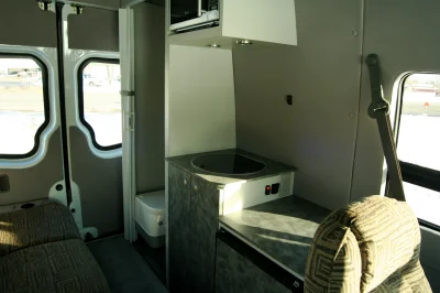 WEEKEND CAMPER - Image 6 of 11