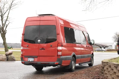 RED - Image 12 of 27