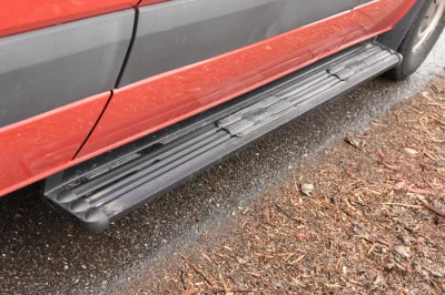 RED - Image 14 of 27