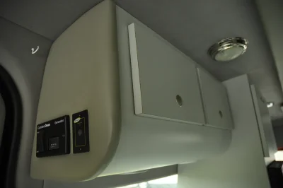 RED - Image 22 of 27