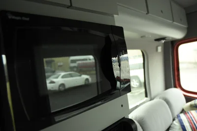 RED - Image 25 of 27