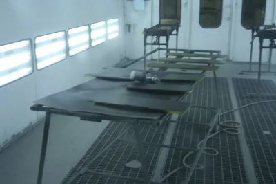 PAINT SHOP - Image 2 of 13