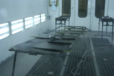 PAINT SHOP - Image 8 of 13