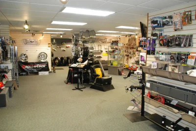 SHOW FLOOR - Image 4 of 11