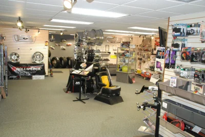 SHOW FLOOR - Image 7 of 11