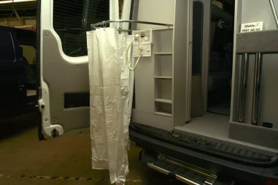 WHITE - Image 14 of 129