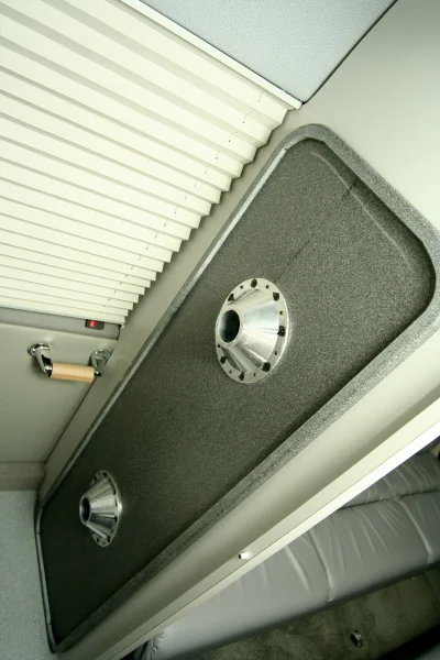 WHITE - Image 21 of 129