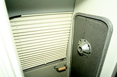 WHITE - Image 22 of 129