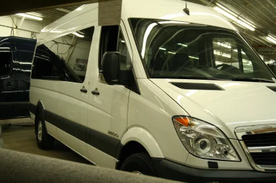 WHITE - Image 4 of 129