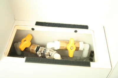 WHITE - Image 7 of 129