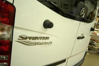 WHITE - Image 87 of 129