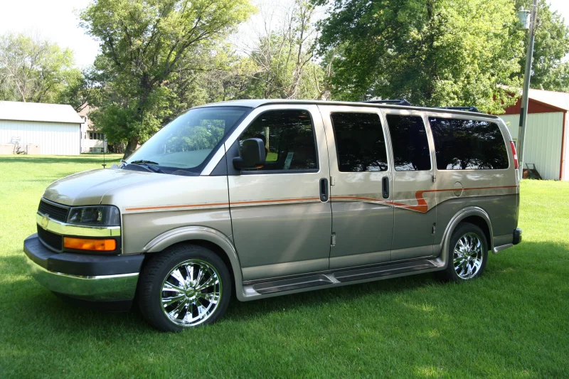 TAN TWO TONE SWB LT by Waldoch Crafts