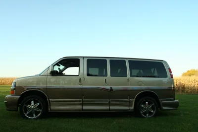 TAN TWO TONE SWB LT - 2020 CHEVY  GALAXY - Image 14 of 22