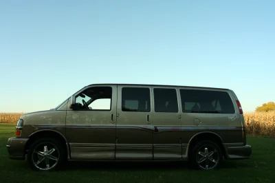 TAN TWO TONE SWB LT - 2020 CHEVY  GALAXY - Image 15 of 22