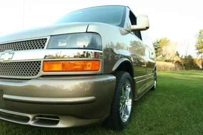 TAN TWO TONE SWB LT - 2020 CHEVY  GALAXY - Image 19 of 22