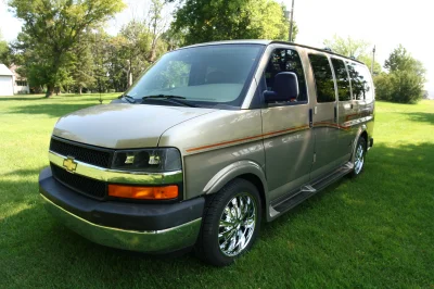TAN TWO TONE SWB LT - 2020 CHEVY  GALAXY - Image 3 of 22
