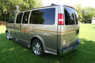 TAN TWO TONE SWB LT - 2020 CHEVY  GALAXY - Image 6 of 22