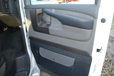 WHITE LWB HT - 2020 CHEVY  GALAXY - Image 27 of 45