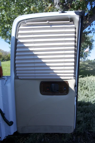 WHITE SWB LT - 2020 CHEVY  GALAXY - Image 2 of 8