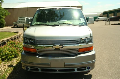 SILVER TWO TONE SWB LT - 2020 CHEVY  GALAXY - Image 13 of 22