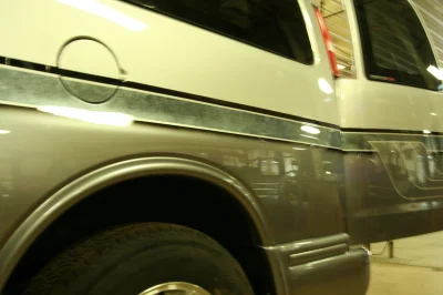 SILVER TWO TONE SWB LT - 2020 CHEVY  GALAXY - Image 2 of 22