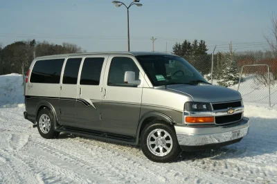 SILVER TWO TONE SWB LT - 2020 CHEVY  GALAXY - Image 21 of 22