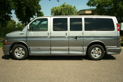 SILVER TWO TONE SWB LT - 2020 CHEVY  GALAXY - Image 6 of 22