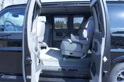 BLACK SWB LT - 2020 CHEVY  GALAXY - Image 5 of 15