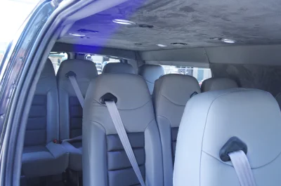 BLACK LWB LT - 2020 CHEVY  SHUTTLE - Image 5 of 7