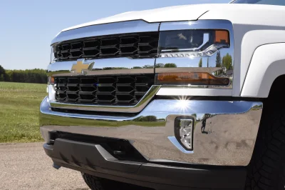 SUMMIT WHITE - 2018 CHEVY SILVERADO 1500 M80 - Image 7 of 9