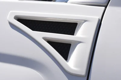 SUMMIT WHITE - 2018 CHEVY SILVERADO 1500 M80 - Image 8 of 9