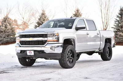 SILVER 1 - 2019 CHEVY SILVERADO 1500 LIFT - Image 1 of 10