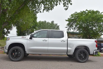 SILVER 1 - 2020 CHEVY SILVERADO 1500 LEVEL - Image 3 of 8
