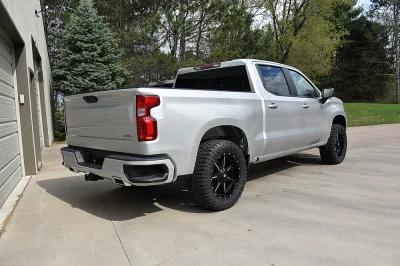 SILVER 2 - 2020 CHEVY SILVERADO 1500 LEVEL - Image 4 of 9