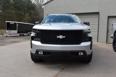 SILVER 2 - 2020 CHEVY SILVERADO 1500 LEVEL - Image 5 of 9