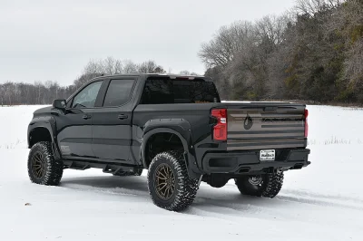 BLACK AND GOLD 1 - 2020 CHEVY SILVERADO 1500 LIFT - Image 5 of 18