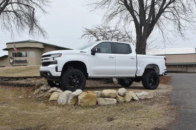 SUMMIT WHITE 1 - 2020 CHEVY SILVERADO 1500 LIFT - Image 1 of 10
