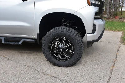 SILVER ICE 2 - 2020 CHEVY SILVERADO 1500 LIFT - Image 16 of 18