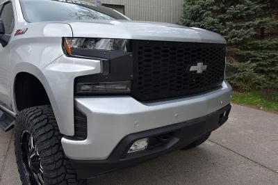 SILVER ICE 2 - 2020 CHEVY SILVERADO 1500 LIFT - Image 2 of 18