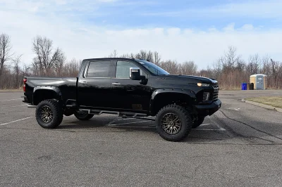 BLACK AND GOLD 2 - 2020 CHEVY SILVERADO 1500 LIFT - Image 13 of 24